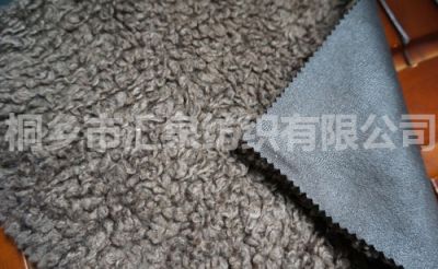 緯編麂皮絨復(fù)合毛皮
